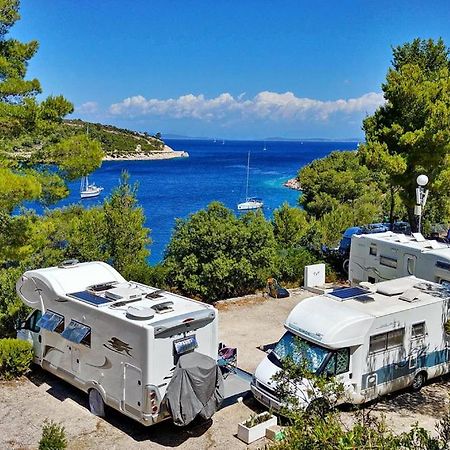 Kamp Vira Mobile Homes Хвар Экстерьер фото